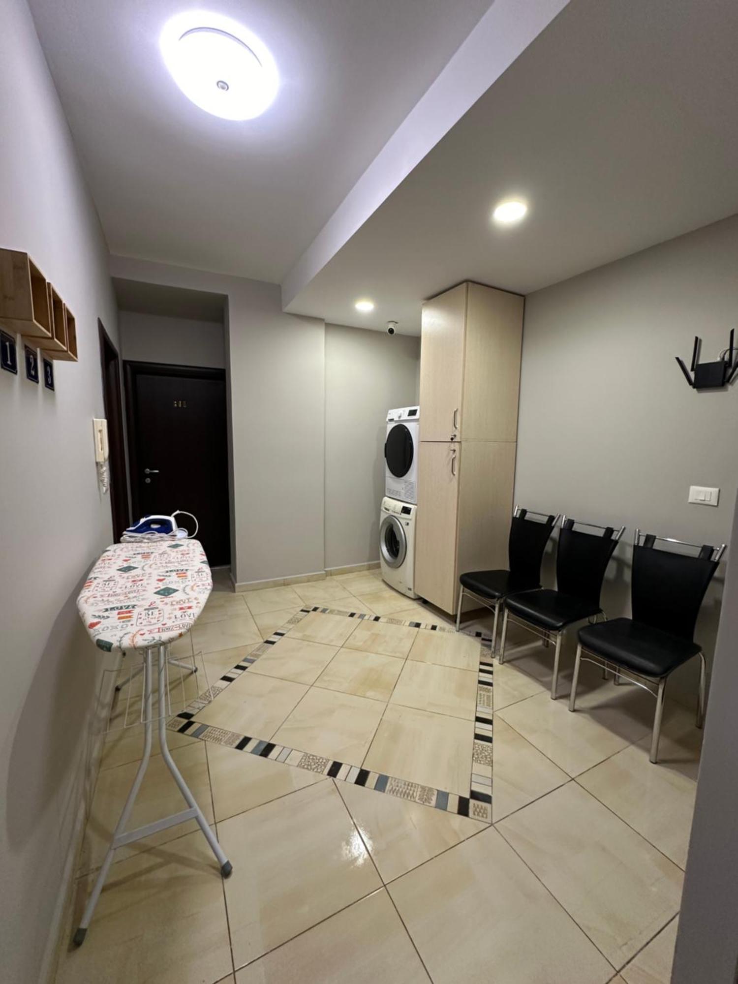 Xhimi'S Seaside Apartments Durres Exterior photo