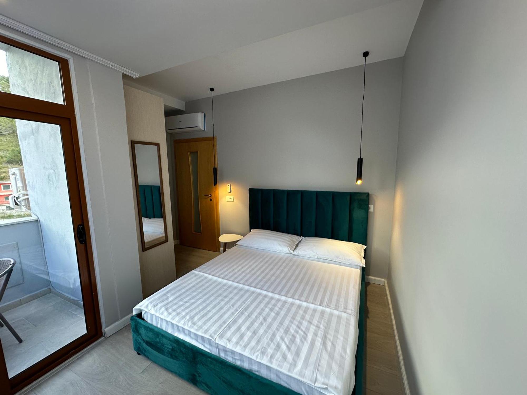 Xhimi'S Seaside Apartments Durres Exterior photo